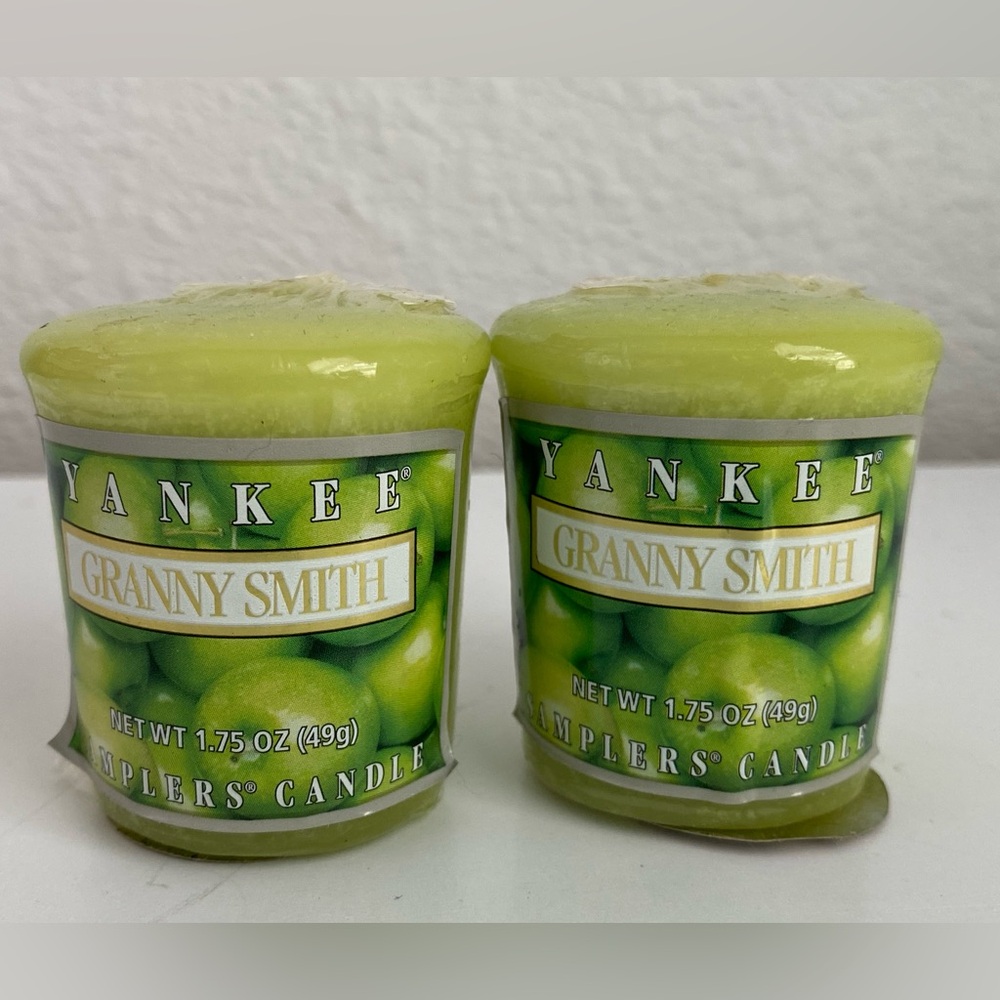 Yankee candle Sampler candle Granny Smith Apple scented 2(1.75 oz) Retired scent